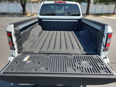New 2026 Nissan Frontier SV w/ SV Convenience Package RWD image 12