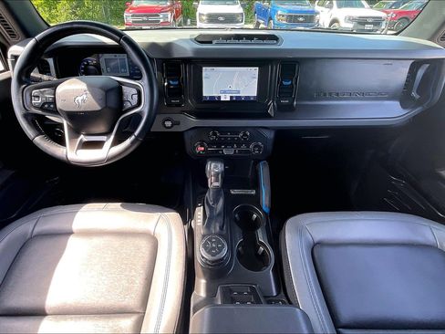 Used 2023 Ford Bronco Black Diamond w/ Sasquatch Package AWD/4WD image 15