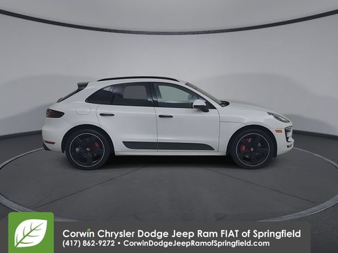 Used 2018 Porsche Macan GTS AWD/4WD image 17