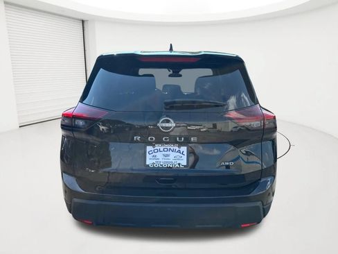 Used 2024 Nissan Rogue S AWD/4WD image 6
