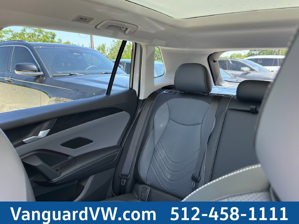 New 2026 Volkswagen Tiguan SE FWD image 14