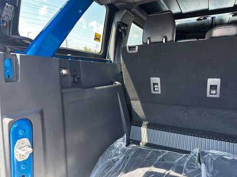 New 2025 Ford Bronco Badlands image 47