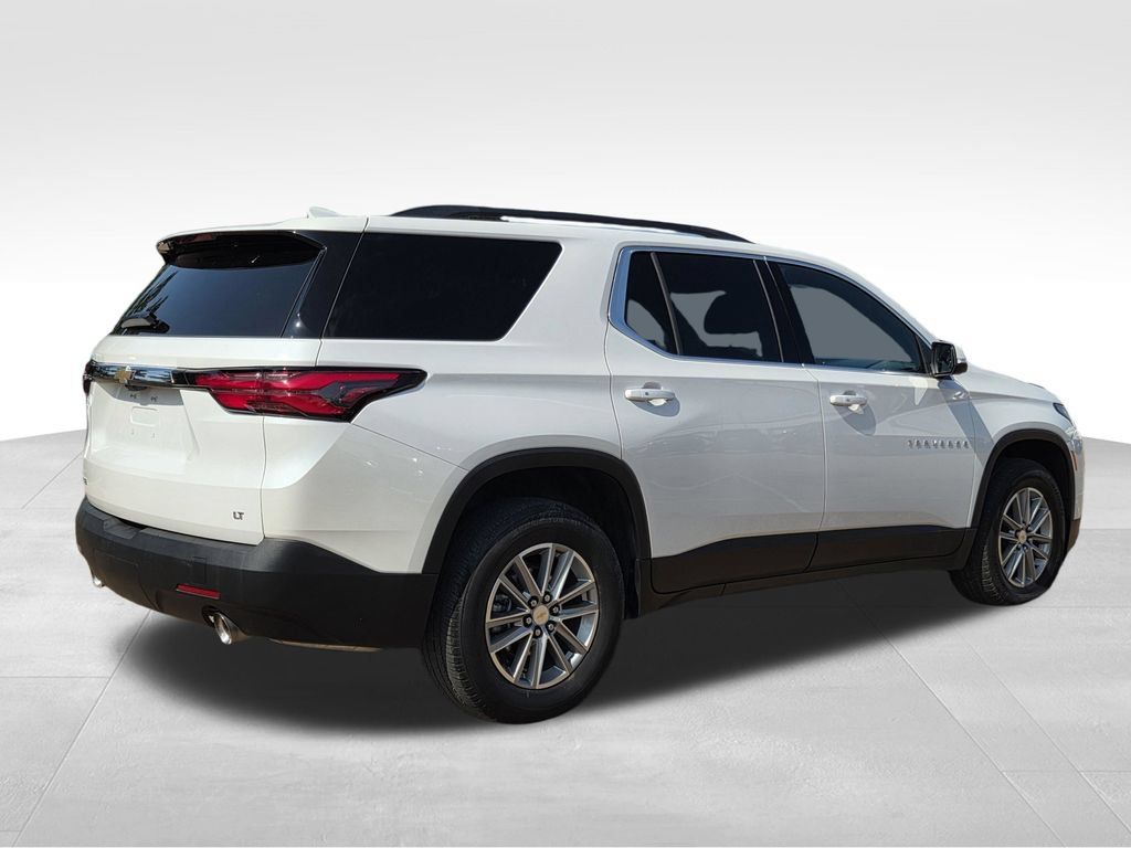 Used 2023 Chevrolet Traverse LT FWD image 5