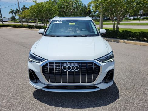 Used 2025 Audi Q3 2.0T Premium Plus w/ Premium Plus Package AWD/4WD image 2