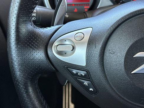 Used 2014 Nissan 370Z Touring RWD image 30
