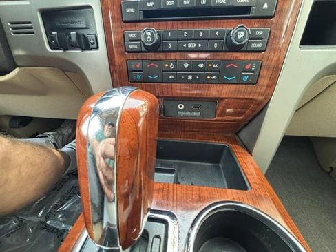 Used 2010 Ford F150 Lariat RWD image 40