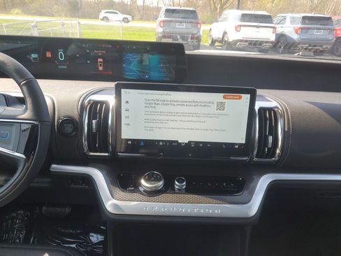 New 2025 Ford Expedition Platinum w/ Stealth Performance Package image 30