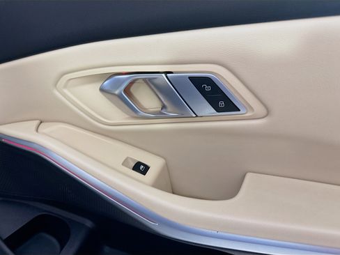 Used 2023 BMW 330i Sedan w/ Parking Assistance Package image 31