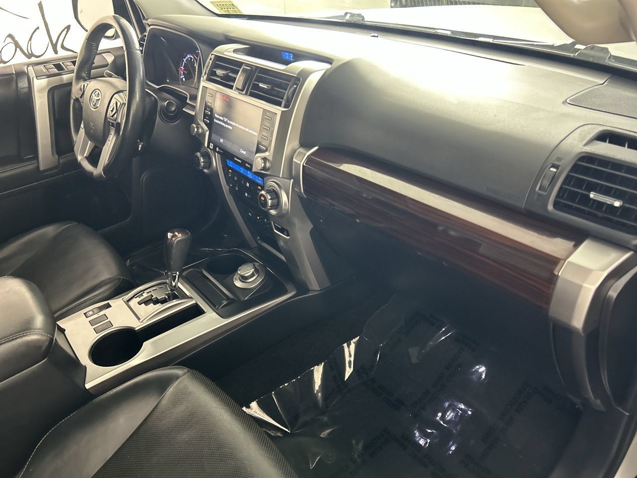 Used 2024 Toyota 4Runner Limited AWD/4WD image 27