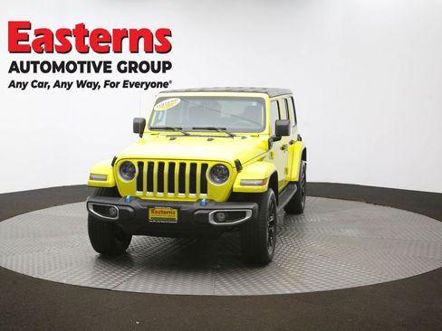 Used 2023 Jeep Wrangler Unlimited Sahara AWD/4WD image 53