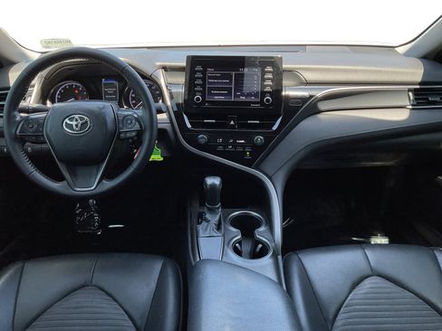 Used 2021 Toyota Camry SE FWD image 10