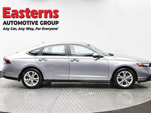 Used 2025 Honda Accord LX image 4