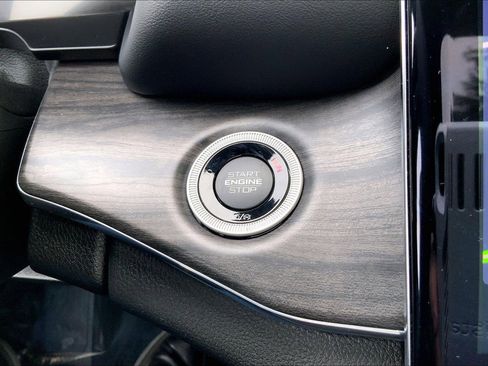 Certified 2024 Jeep Grand Cherokee Overland w/ Trailer Tow Package image 28