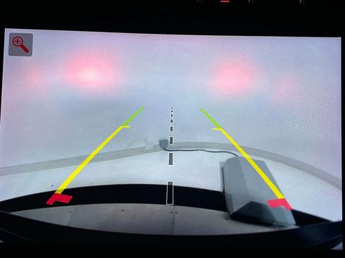 Used 2023 Jeep Grand Cherokee Limited image 4