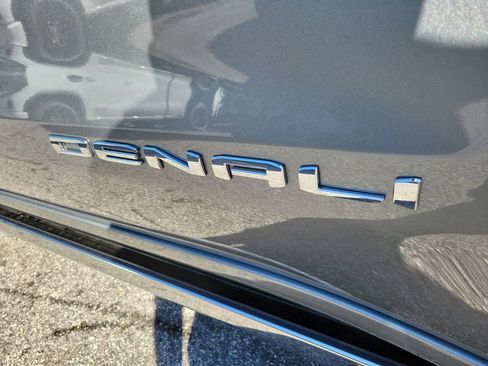 New 2026 GMC Sierra 1500 Denali AWD/4WD image 8
