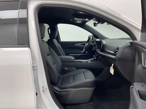 New 2026 Chevrolet Traverse LT image 15