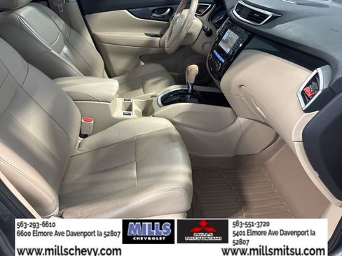 Used 2015 Nissan Rogue SL image 18