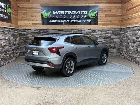 New 2025 Chevrolet Trax LT w/ Driver Confidence Package image 9