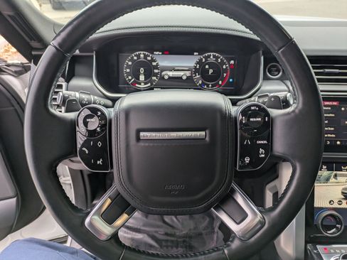 Used 2019 Land Rover Range Rover Supercharged image 18