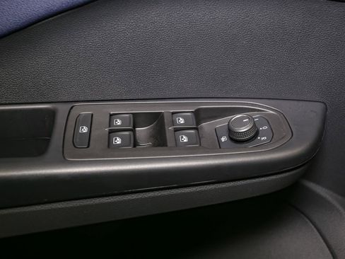 Used 2025 Volkswagen Taos SEL w/ Black Wheel Plus Package image 42