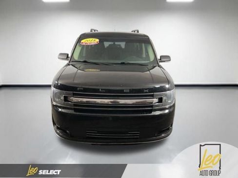 Used 2018 Ford Flex SE image 9