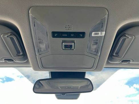 Used 2025 Toyota RAV4 XLE AWD/4WD image 26