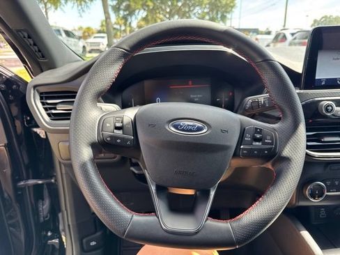 Used 2025 Ford Escape ST-Line FWD image 28