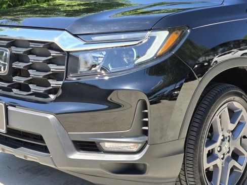 Used 2023 Honda Passport EX-L image 9