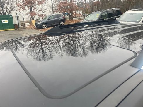 Used 2016 Chevrolet Equinox LTZ w/ Enhanced Convenience Package image 8