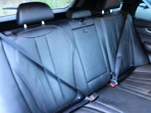 Used 2017 BMW X5 xDrive50i AWD/4WD image 19