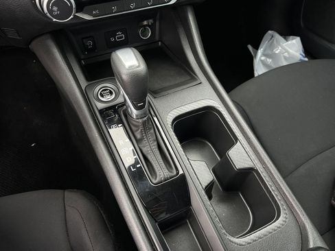Certified 2024 Nissan Sentra S FWD image 15