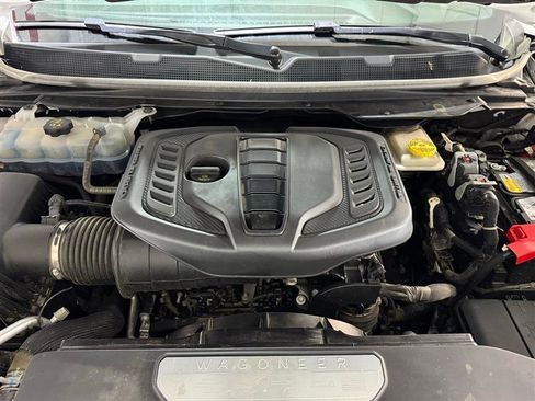 Used 2024 Jeep Wagoneer L Series II w/ Flexible Seating Group image 22