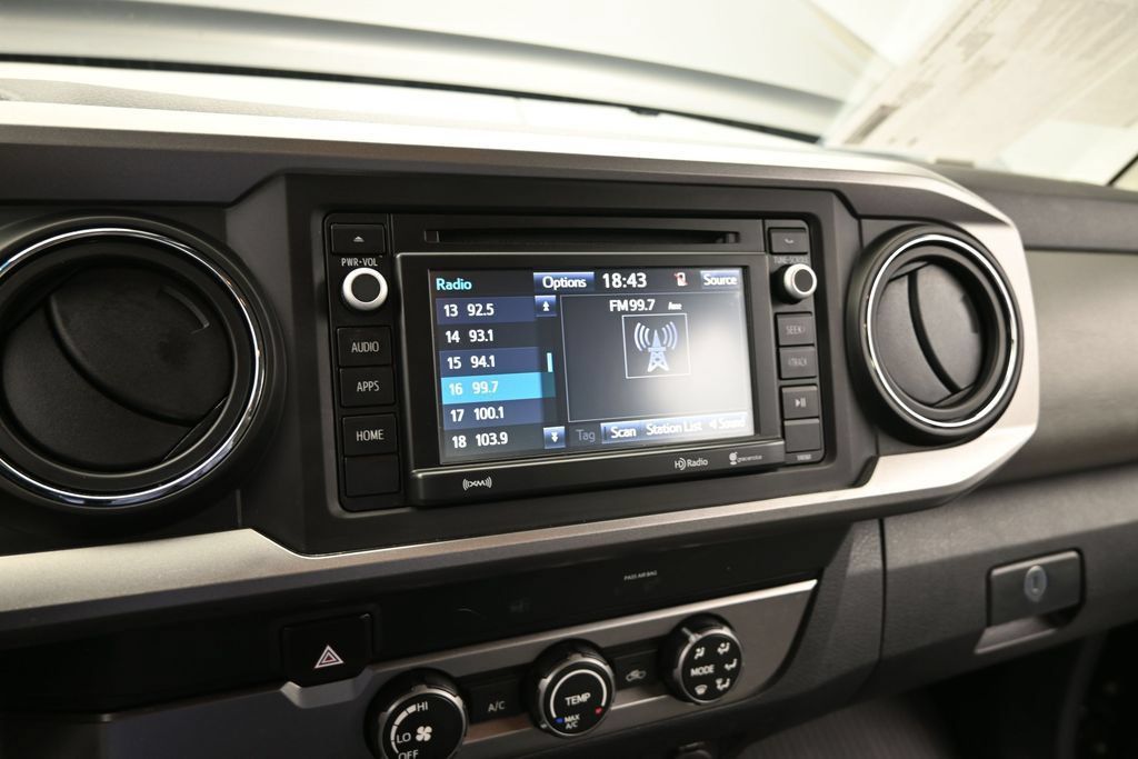 Used 2019 Toyota Tacoma SR5 RWD image 37