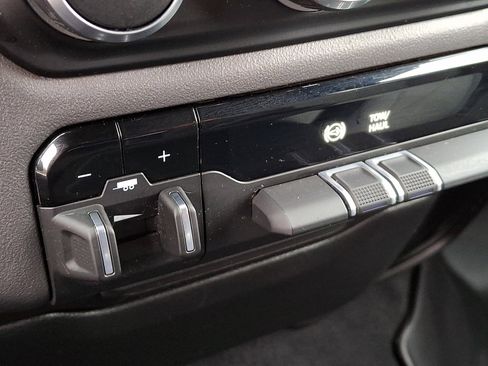 Used 2022 RAM 2500 Big Horn image 27