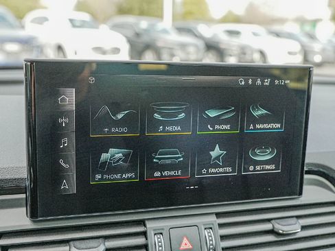 Used 2023 Audi Q5 2.0T Premium w/ Convenience Package image 15