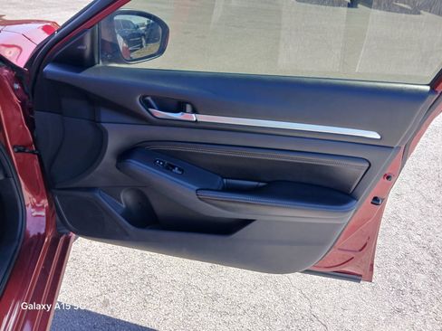 Used 2019 Nissan Altima 2.5 SV FWD image 17