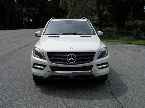Used 2013 Mercedes-Benz ML 350 4MATIC image 2