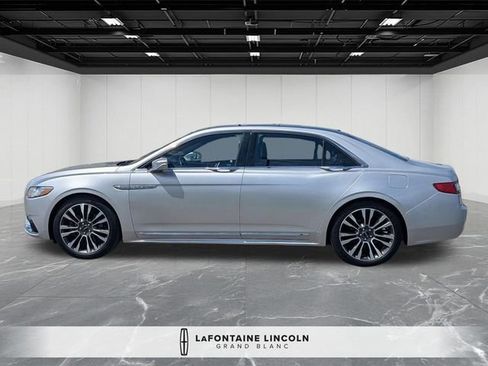Used 2017 Lincoln Continental Reserve w/ Climate Package AWD/4WD image 2