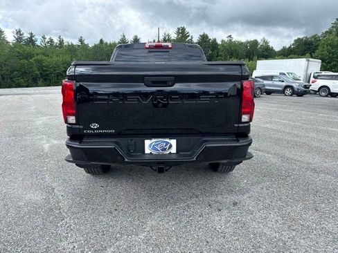 Used 2025 Chevrolet Colorado Trail Boss AWD/4WD image 5