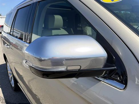 Used 2018 Ford Expedition Platinum AWD/4WD image 12