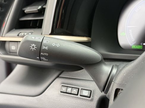 Used 2024 Toyota Crown Platinum AWD/4WD image 24