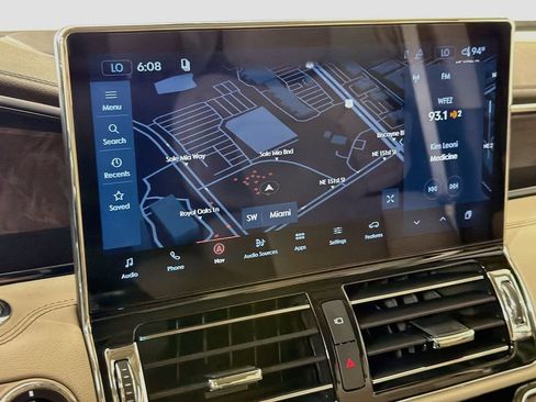 Used 2022 Lincoln Navigator L Reserve AWD/4WD image 13