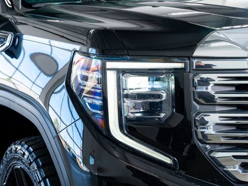 Used 2023 GMC Sierra 1500 Denali w/ Denali Reserve Package image 17