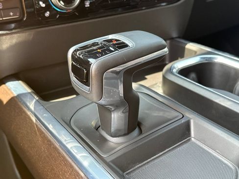 Used 2024 Chevrolet Silverado 1500 High Country w/ Technology Package AWD/4WD image 32
