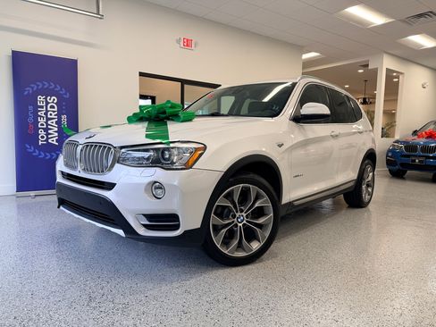 Used 2017 BMW X3 xDrive35i image 2