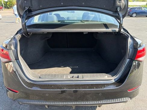 Used 2024 Nissan Sentra SV FWD image 8