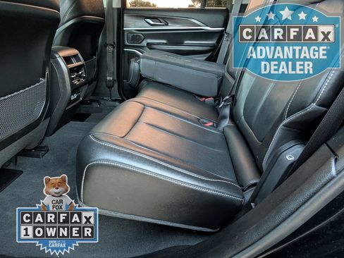 Used 2023 Jeep Grand Cherokee Limited w/ Luxury Tech Group II AWD/4WD image 24