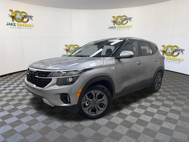 Certified 2026 Kia Seltos LX FWD image 4