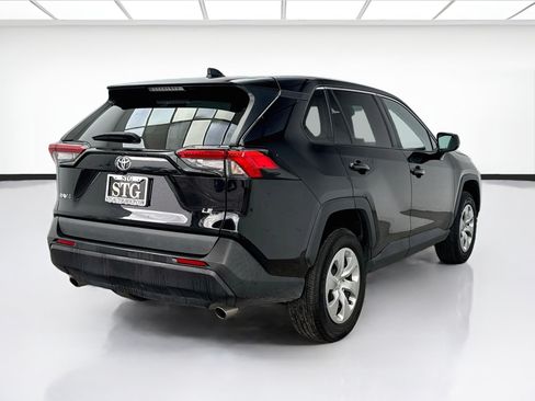 Used 2023 Toyota RAV4 LE FWD image 4