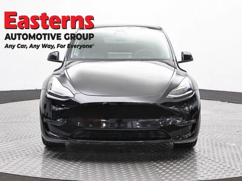 Used 2022 Tesla Model Y Long Range AWD/4WD image 2